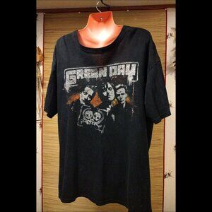 Men XL Green Day Concert Shirts -Buy black 1, get red 1 free